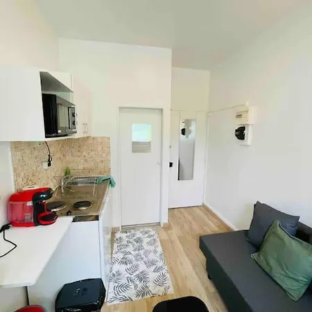 *paris* Petit Studio Emeraude Paříž